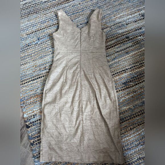 Jessica Howard Ruffle Dress Gold 8 Pearl Accents Mini Short Sleeveless Vneck Zip - Picture 9 of 10